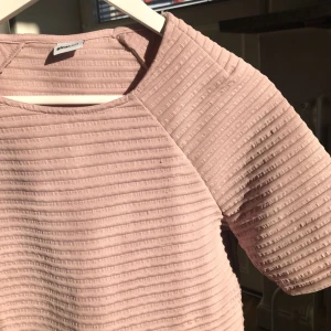  - Snygg tröja från gina