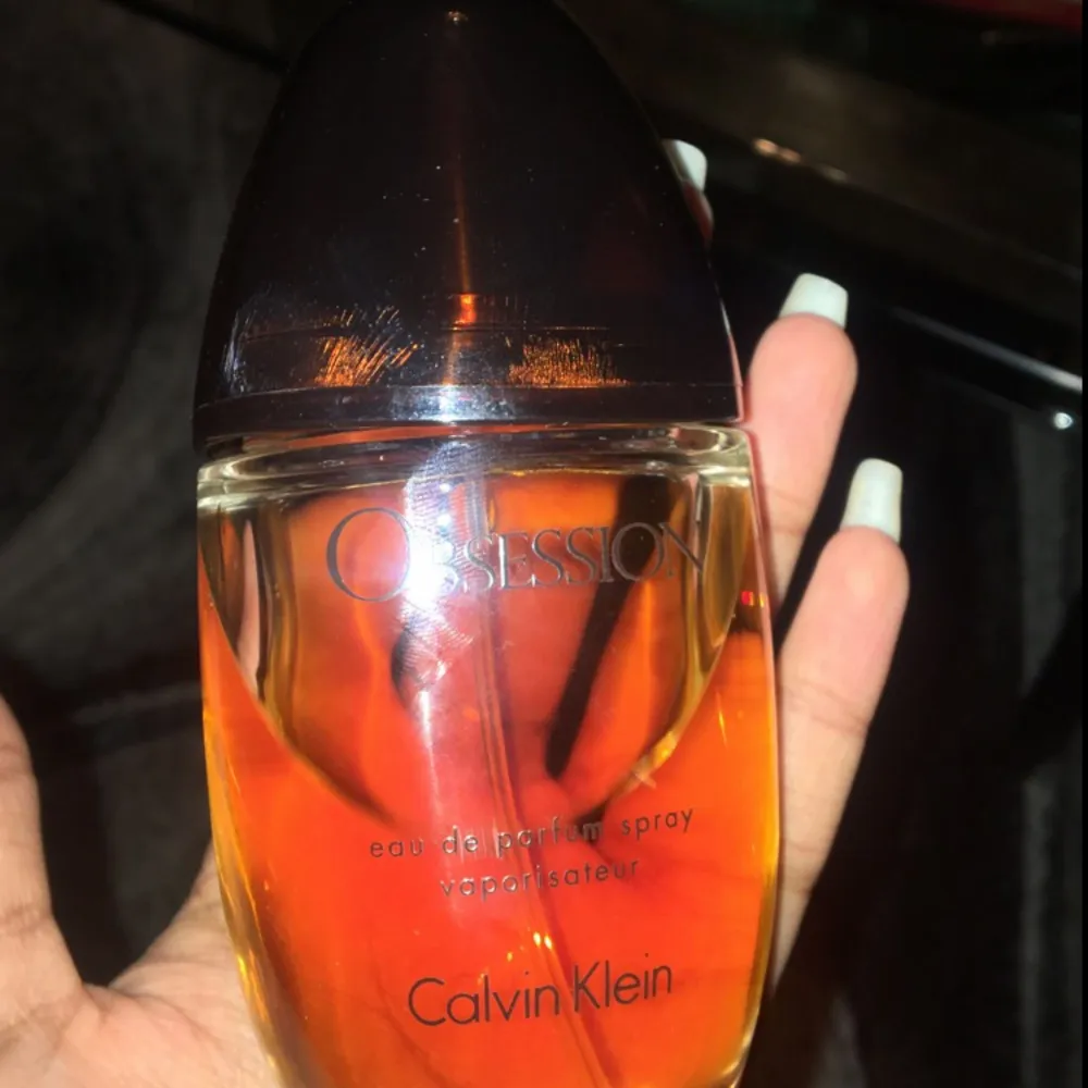 Calvin Klein parfym Obsession 100ml Lite använd men det är mycket kvar.. Övrigt.