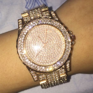  - Strassklocka. Helt ny!