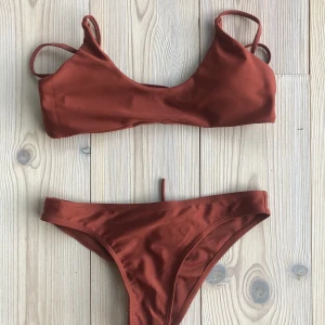 Bikini - Fin brun-rostig bikini från Shein som blivit för liten. Köparen står för frakt ❣️