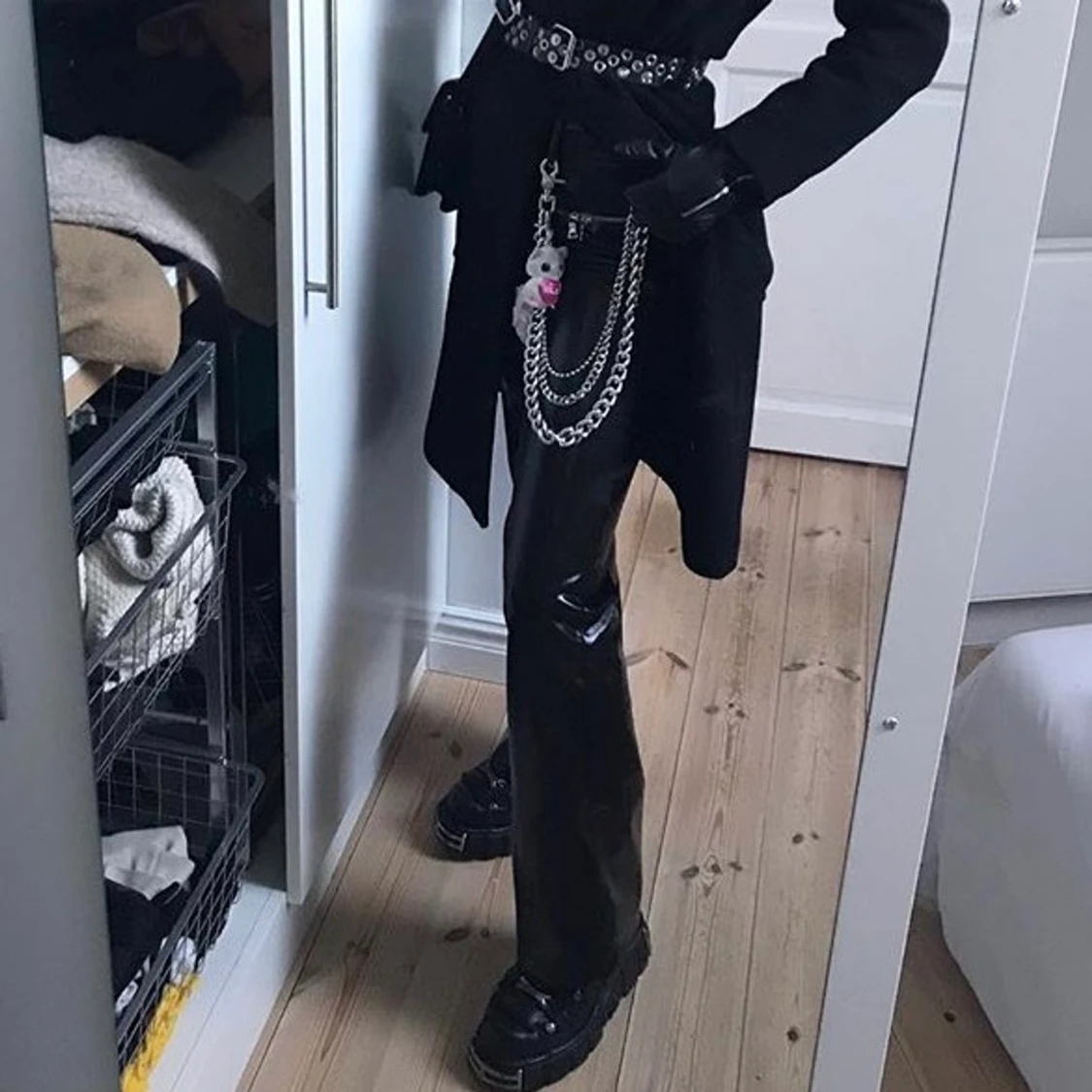 limited edition ”skinn”-byxor från IAMGIA - 91