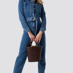 Jumpsuit  - Storlek 34 men passar den som har 32 också skulle jag tro. Använd ca 3 ggr