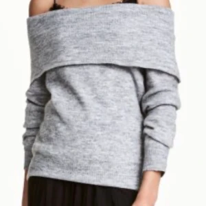 Off shoulder stickad tröja - Egna bilder kan fås! Fint skick