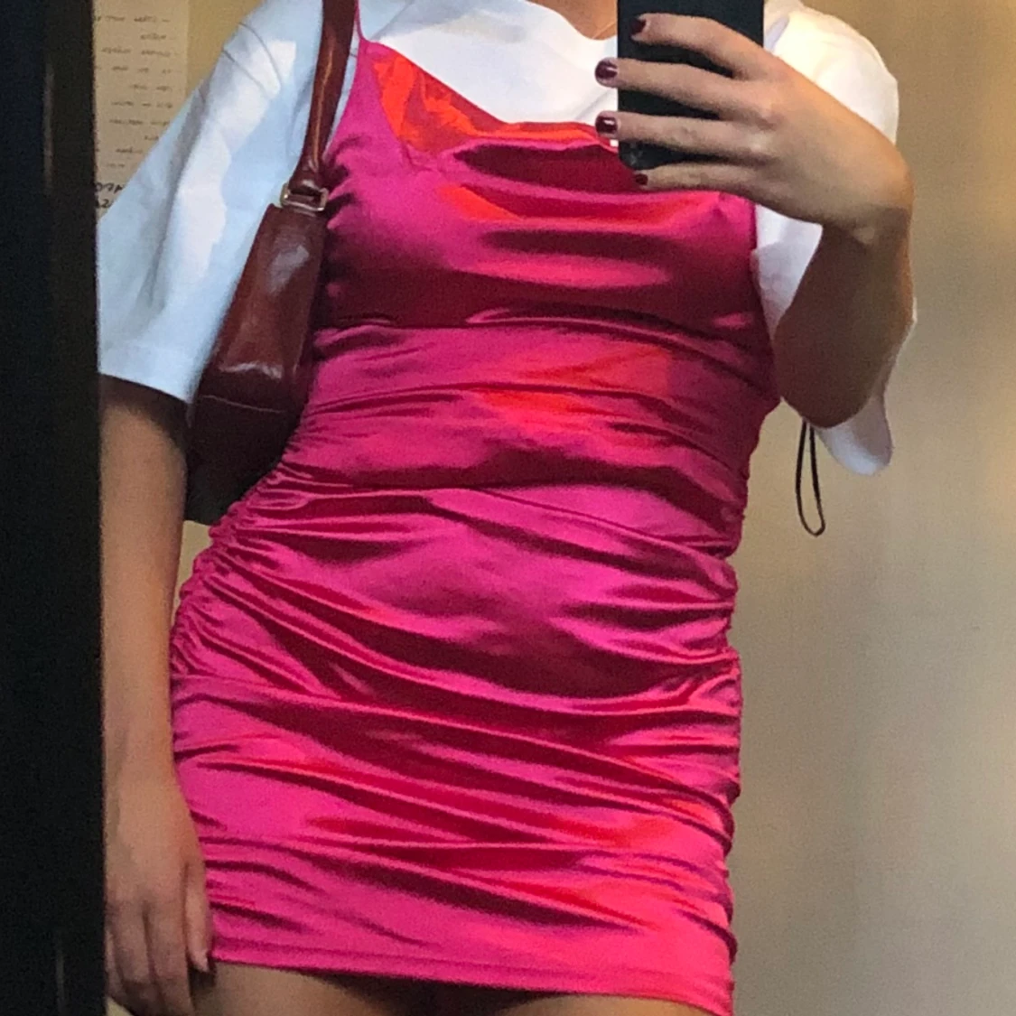 En cool rosa klänning  - 90