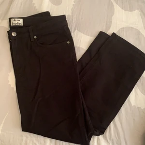 Acne Studios Jeans, ROW black  - Svinsnygga svarta jeans i modellen ROW. Endast provade. NWOT 