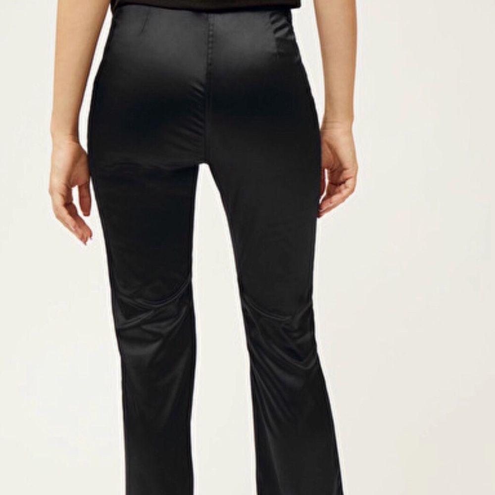 Rydel trousers i storlek 36 svarta 