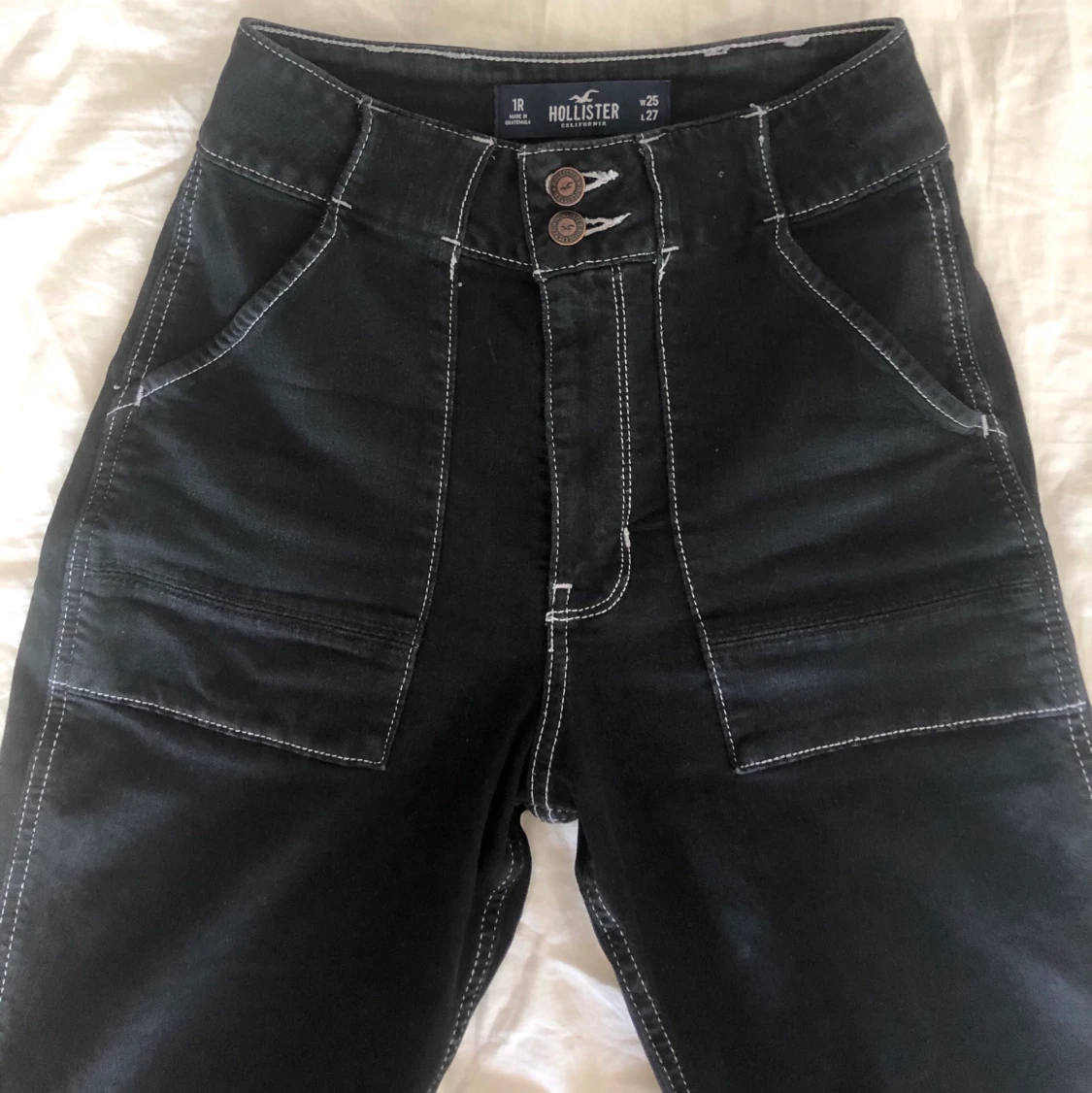 Svarta byxor med vita sömmar - 89