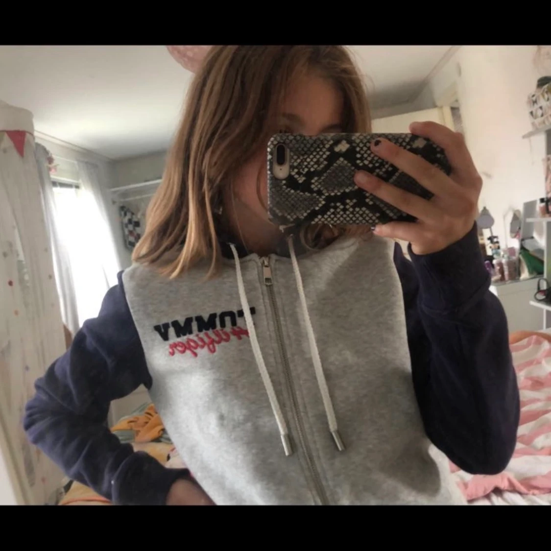 Tommy hilfiger hoddie  - 90