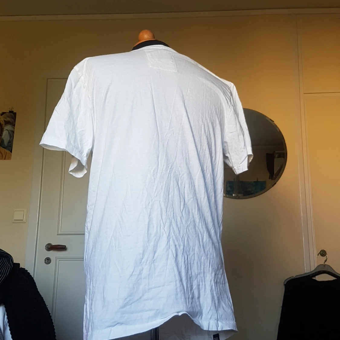 Ananasrumpa-t-shirt säljes - 90