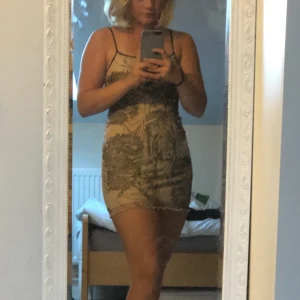 Fin klänning!  - Yttligare en klänning från urban som jag säljer av samma anledning! Fraktillkommer!💗💗💗