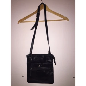  - Äkta skinnväska köpt i Argentina 