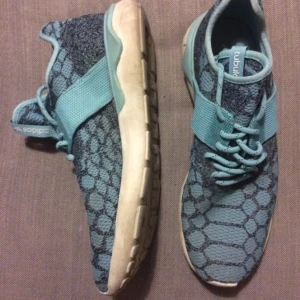  - Adidas tubular i primeknit