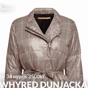  - Supersnygg dunjacka från Whyred nypris 3500kr köpt på NK förra vintern 🥳 Använd en del men fortfarande riktigt fint skick 😁 Kan mötas upp i GBG eller så betalar köparen frakt 