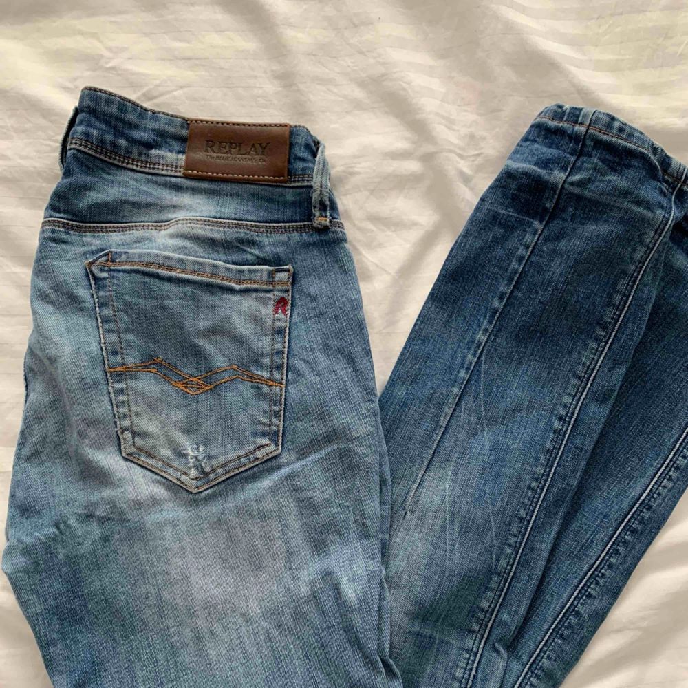 Replay jeans med hål. Jeans & Byxor.