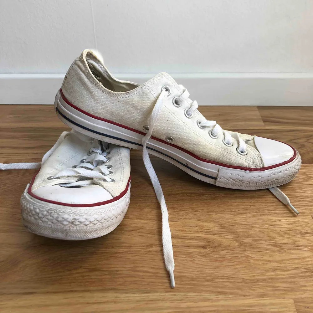 Använda Converse som söker ett nytt hem!. Skor.