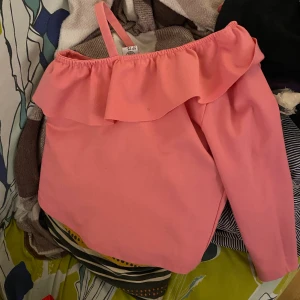 Barn tröja - Rosa barn tröja storlek 128