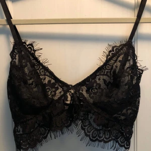 Spetsbh storlek S - Jättesöt spetsbh! Aldrig använd. 