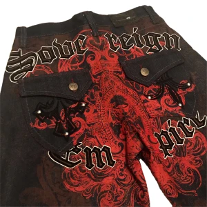 YLD jeans - Ett par fina your local dealer jeans. Loose fit är det på jeans! Ger dig den feta 90-tals stilen samt drainer viben du söker 💯 Lägg bud!!! Högstabudet 500 kr ✨ Budning avslutas 20/12 ✨ eller köp direkt 500:-