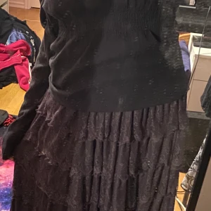 Grå klänning  - Grå klänning som är perfekt att använda som en kjol💕