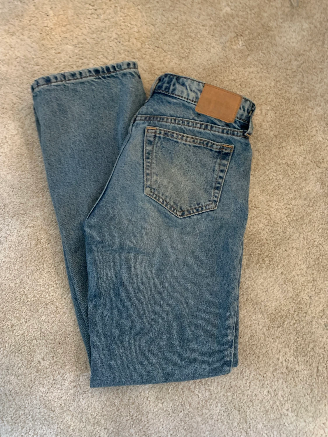 Arrow low weekday - 90