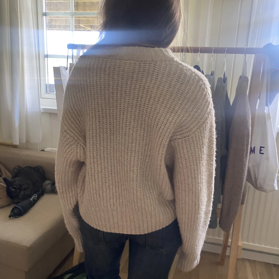 Beige stickad tröja  - 90