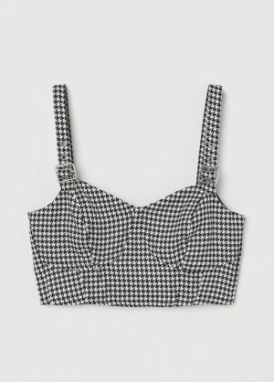 Bralette - Har aldrig använt därför säljer jag. Axelbanden har spännen, den är väldigt stretchig. Kuporna är formade och fodrade. (H&M)