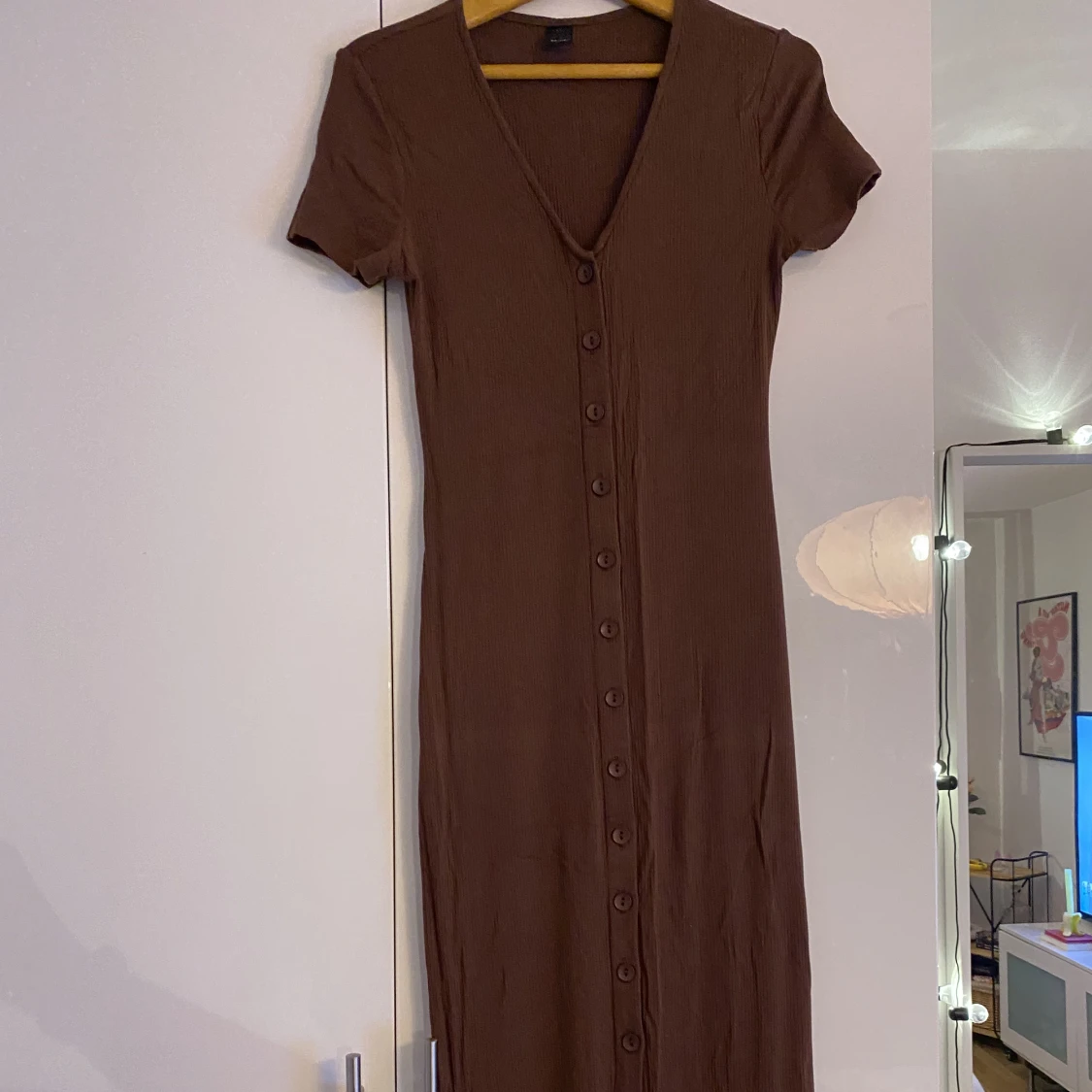 Maxiklänning med knäppning