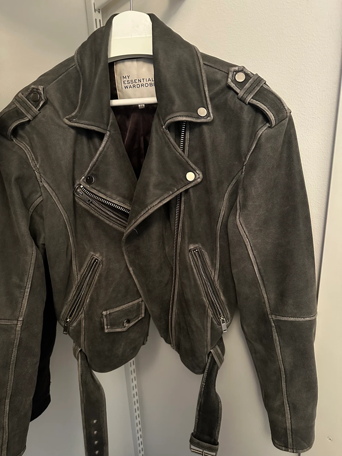 My Essential Wardrobe  - 90