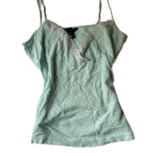 vintage linne - Jättefint turkost/ljusblått vintage linne, passar XS & S❣️