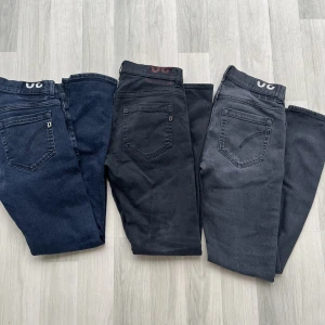 Dondup Jeans - Nr1 grisch jeans finns till salu till bra pris och i riktigt bra skick. Storlek 30. 650/st eller 1800kr för alla prutat och klart! Hör av dig för mer bilder på jeansen//Lukas