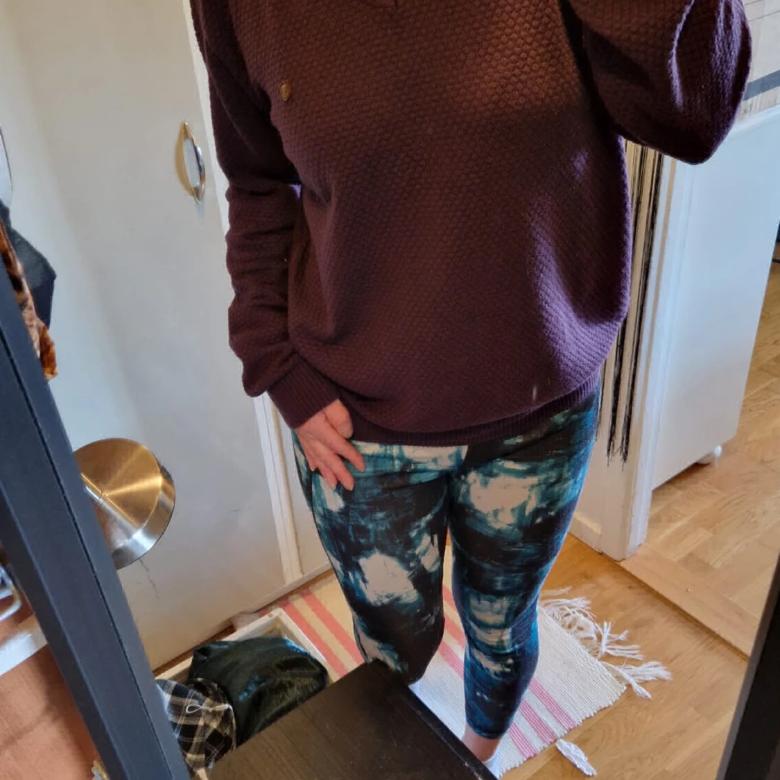 Plommon färgad tröja 