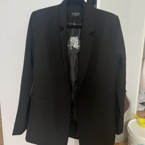 Oversized kavaj - Från Australien aldrig använd  Nypris 1000 Storlek m/l