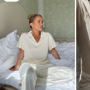 Get away t-shirt djerf avenue M helt ny  - helt ny tröja ifrån djerf avenue, aldrig använd helt ny. Den ser lite ”skrynklig” ut på bilden för att den legat orörd i min garderob i 1 år ungefär. Storlek M och nyskick alltså. 