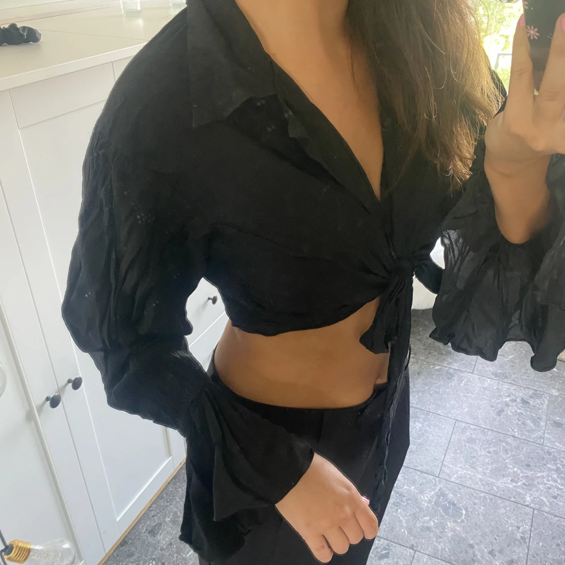 Snygg skjorta med utsvängda ärmar  - 91