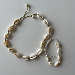 Snäckhslsband och armband  - 20kr+ frakt 