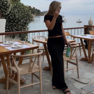 Långkjol - Superfin jättetrendig Långkjol ifrån Nelly! Säljer pga fel storlek! Spår av användning förekommer. Köpare står för frakt 