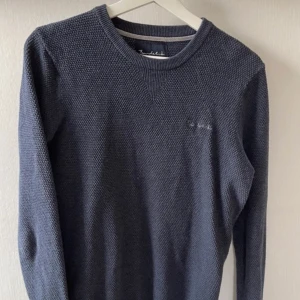 Bondelid tröja - En stilren bondelid tröja i bra skick,  Storlek S