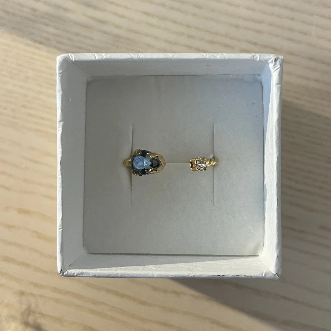 Caroline Svedbom ring 