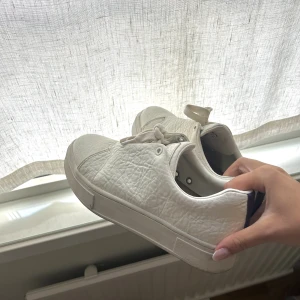 Eytys - eytys, använda men inga större defekter