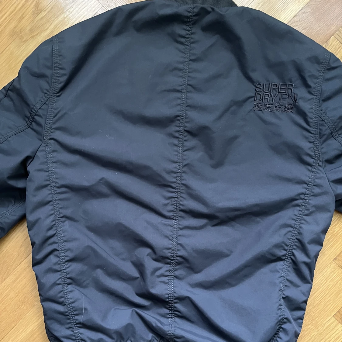 Superdry bomberjacka - 90