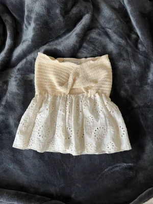 topp - finaste toppen från zara i XS! är tyvärr inte min stil! använd 2 gånger!