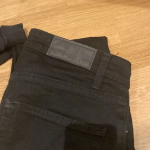 Svarta jeans  - Dressman jeans, bra skick  Nypris 600