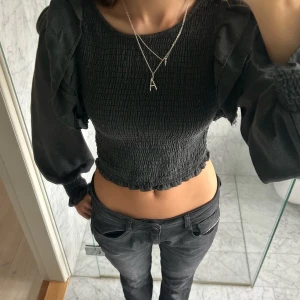 Blus/topp - Så fin blus, aldrig använd💓