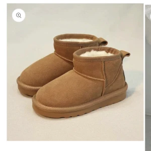 Uggs - Säljer ett par uggs! Jättelik de äkta. Nya!! Endast provade!🤍 storlek 40 men mer som 39.