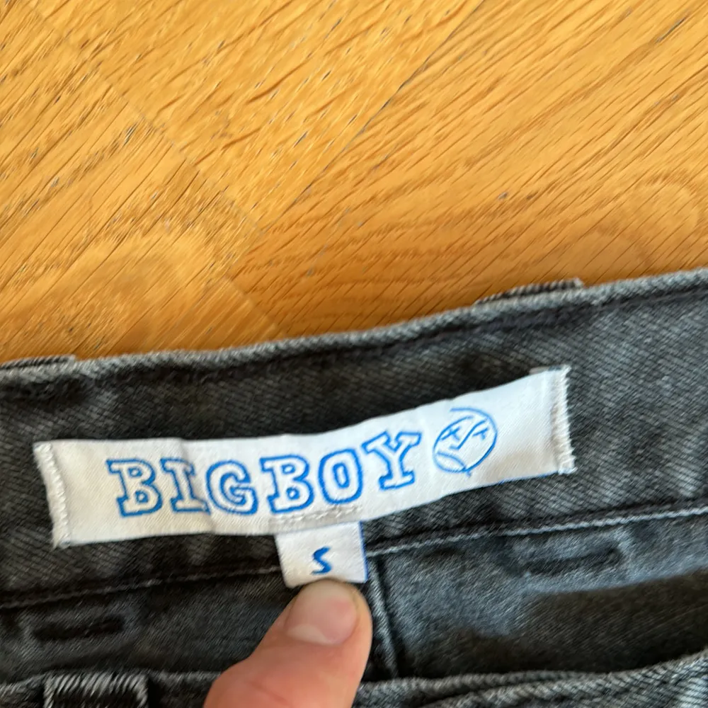 Perfekt skick passar inte mig längre.. Jeans & Byxor.