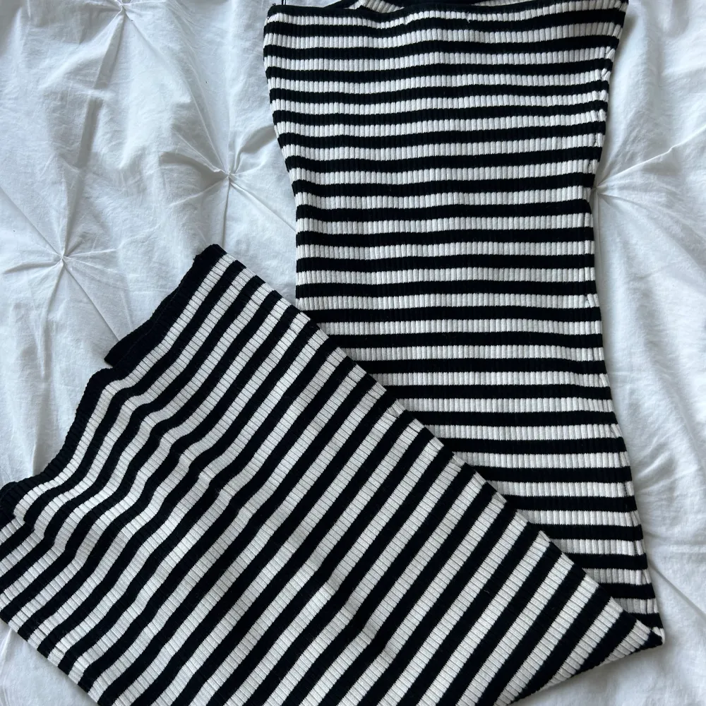 Söt klänning från Gina köpt innan sommaren och aldrig använd.😚💕 köpt för ca 450 kr. Klänningar.