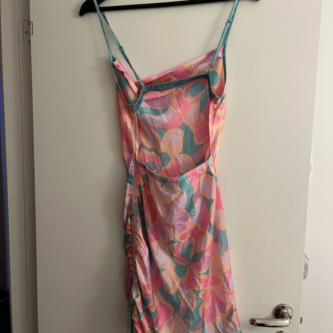 Färgglad klänning  - 90