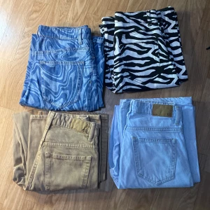 Massa jeans! - Super fina jeans i och färger och mönster.  Bild 2-h.m storlek 34 Bild 3-lager 157 storlek xs   Skriv för bilder eller frågor! ☺️