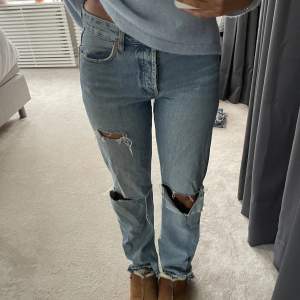 Jeans med hål från zara 