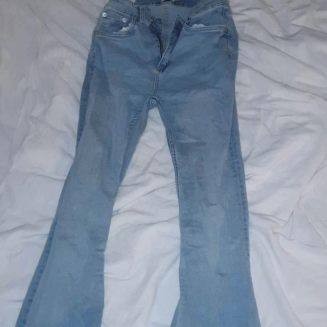 Utsvänga jeans